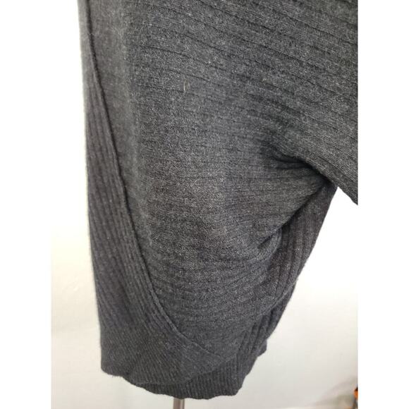 VINCE. Sweater Top Womens Sz S 100% Cashmere Asymmetric Rib Short Sleeves Gray - Picture 6 of 12